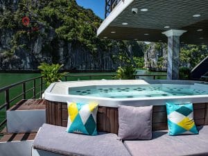 Du Thuyền Aroma Roza Cruise Cát Bà