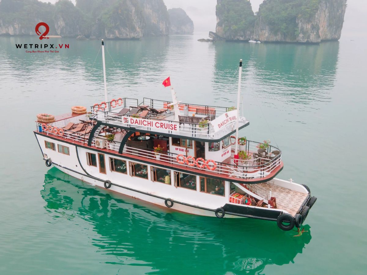 Du thuyền Daiichi Cruise tham quan vịnh Lan Hạ