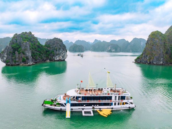 Du thuyền cát bà dream cruise cát bà