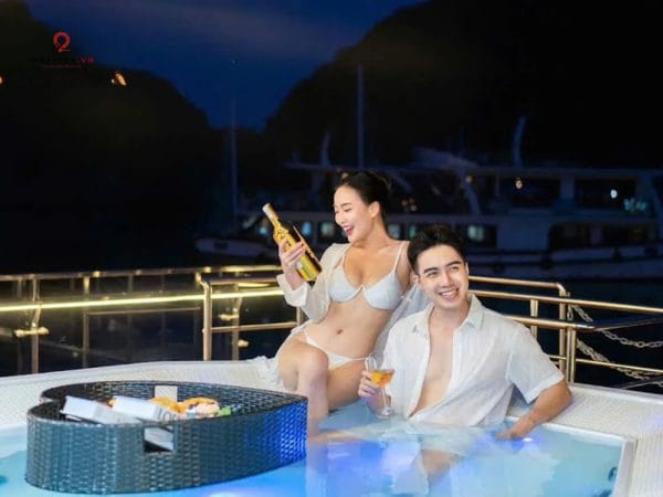 tour vịnh lan hạ du thuyền d'charme luxury cruise