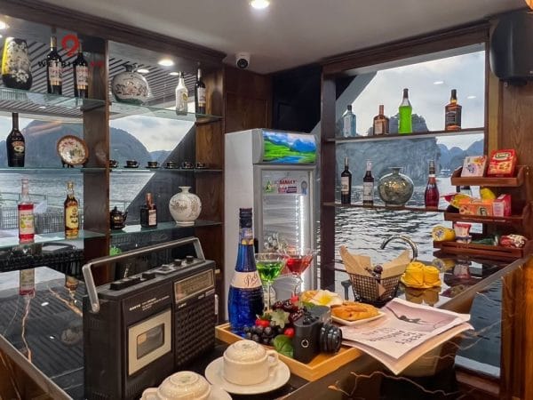 tour vịnh lan hạ-d'charme luxury cruise