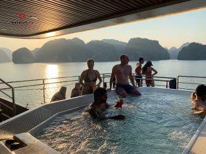 dcharme luxury cruise cat ba 5