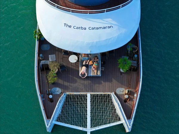"Du thuyền Cát Bà Catamaran 5 sao trên vịnh Lan Hạ
