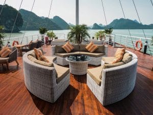 Du thuyền Cát Bà Catamaran 5 sao trên vịnh Lan Hạ