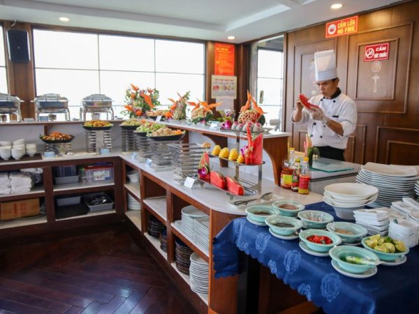 Du thuyền Cát Bà Catamaran 5 sao trên vịnh Lan Hạ