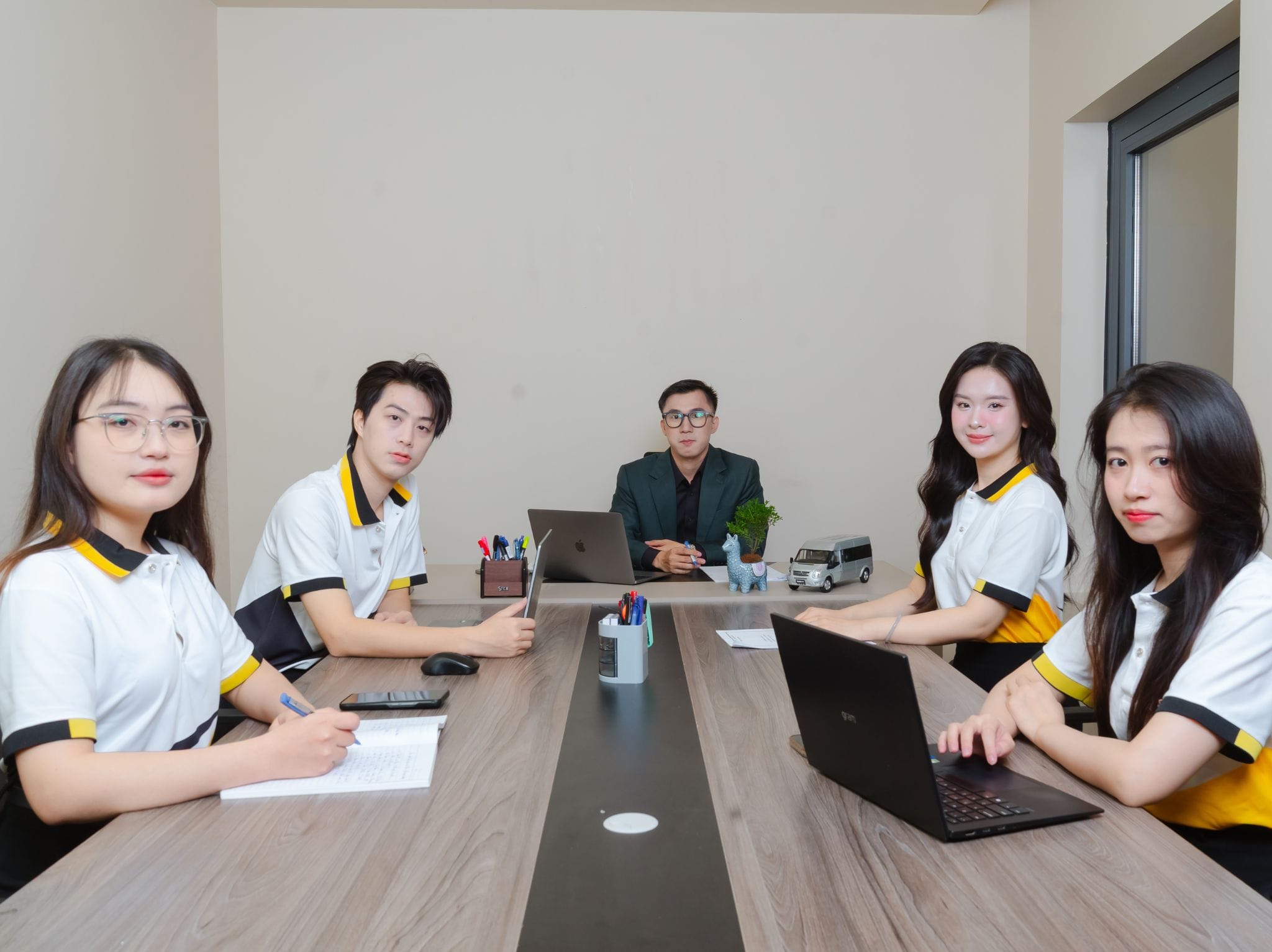 Giới thiệu về công ty Wetripx Travel 4 đội ngũ nhân sự của wetripx Travel