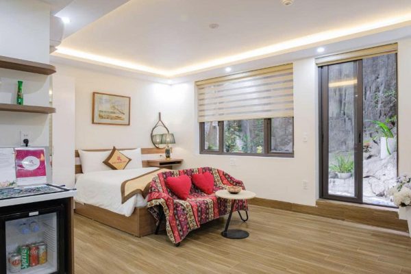 Khách sạn Roza Palace Cát Bà