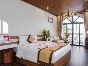 Khách sạn Roza Palace Cát Bà