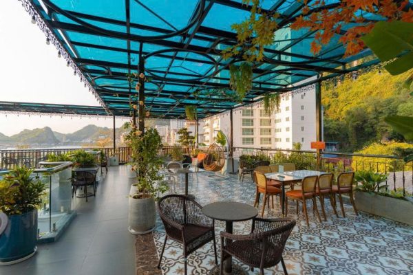 Khách sạn Roza Palace Cát Bà