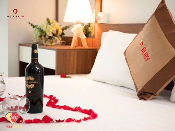 ruby hotel cát bà