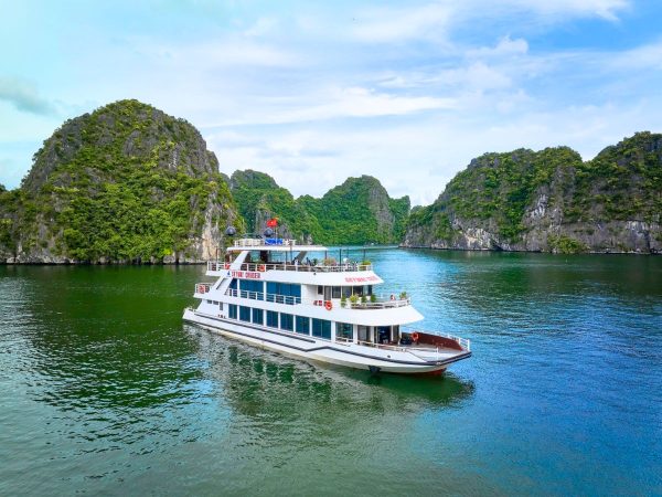 Du thuyền 5 sao Skyway Cát Bà