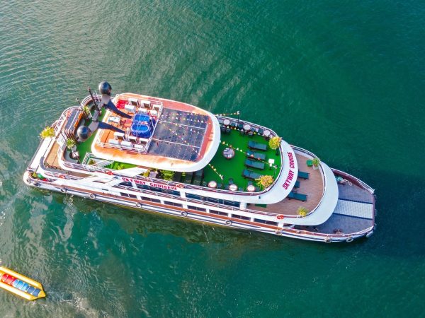 Du thuyền 5 sao Skyway Cát Bà