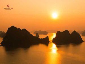 Tour ngắm bình minh Vịnh Lan Hạ