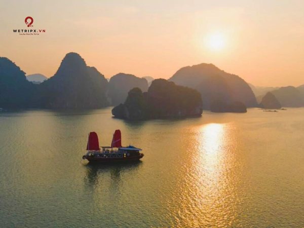 Tour ngắm bình minh Vịnh Lan Hạ