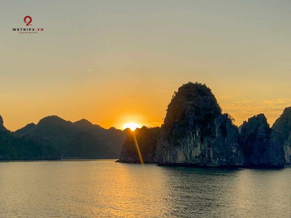 Tour ngắm bình minh Vịnh Lan Hạ