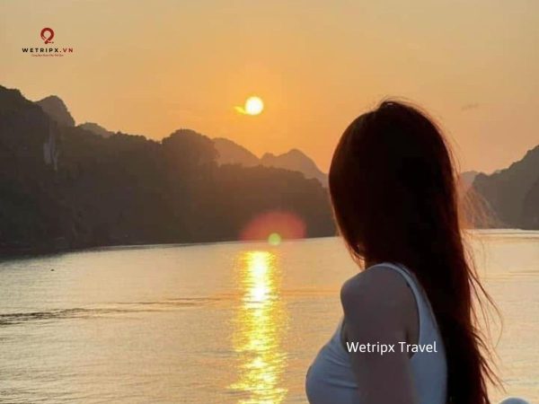 ngắm cảnh hoàng hôn vịnh lan hạ