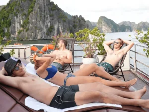 tour vịnh lan hạ nửa ngày - ngắm hoàng hôn tàu daiichi cruise