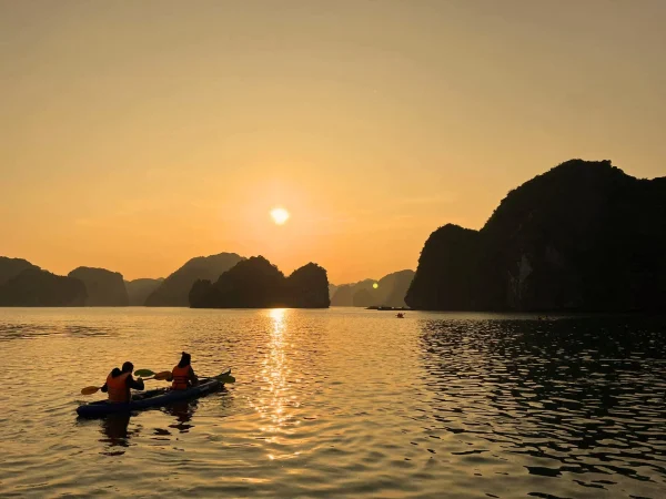 tour vịnh lan hạ nửa ngày - ngắm hoàng hôn tàu daiichi cruise