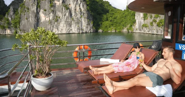 tour vịnh lan hạ nửa ngày - ngắm hoàng hôn tàu daiichi cruise