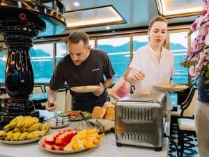 cat ba bonita cruise activities 9