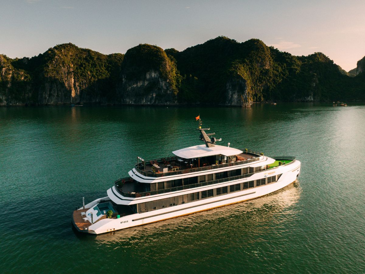 Cat Ba Sunshine Golden Cruise